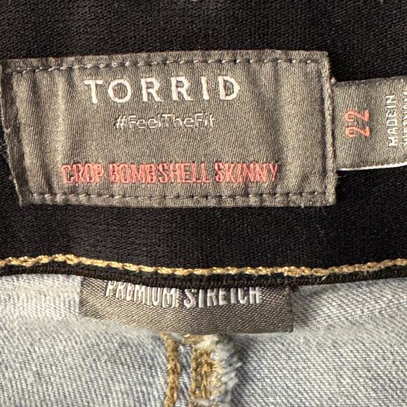 Torrid SZ 22 Crop Bombshell Skinny Jeans Stretch Hi-Rise Distressed Zip-Fly Blue - Picture 7 of 9